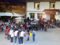 Köyde ilk buluşma