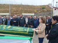 Şahin'in annesi toprağa verildi