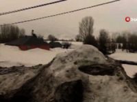 Ovacık'ta nisan ayında kar küreme çalışmaları devam ediyor