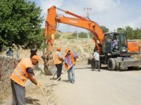 Sanayi sitesinde yol çalışması