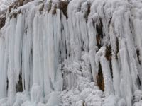 'Ağlayan Kayalar' dondu