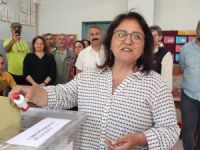 Dersim’de Yeşil Sol Parti adayı Ayten Kordu kazandı