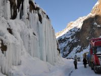 Tunceli’de Çığ’lar Tehlike Saçıyor