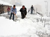 Tunceli'de kar kalınlığı 3 metreye ulaştı