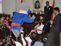 Minikler, Polislerin Bayramını Kutladı