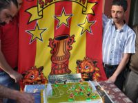 Pülümürlüler Şampiyonluğu Pasta Keserek Kutladı
