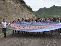 Tunceli'de Köylüler, Baraj Şantiyesinde Eylem Yaptı