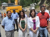 Tunceli Belediyesi'nin yol yapım çalışmaları devam ediyor