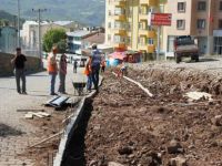 Cumhuriyet Mahallesi kaldırıma kavuştu
