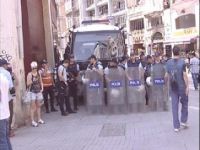 Galatasaray Lisesi önünde HES protestosu