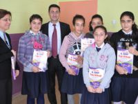 Şehit Cumhuriyet Savcısı Murat Uzun Ortaokulu'na Kitap Yardımı