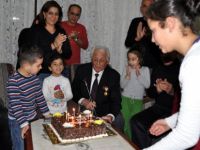 Kore Gazisine Sürpriz Doğum Günü Kutlaması