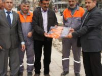 Belediye Personeline Yeni  İş Kıyafeti Dağıtıldı