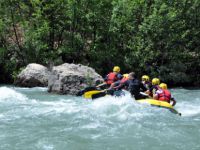 Tunceli’de rafting keyfi