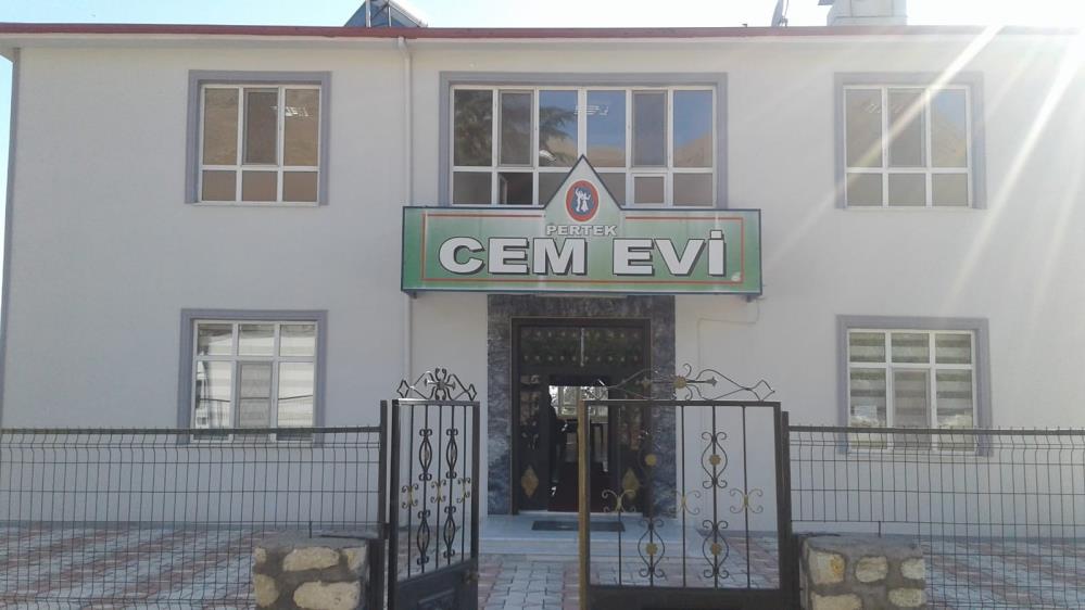 22-cemevine-kitaplik-yapildi-(7).jpg