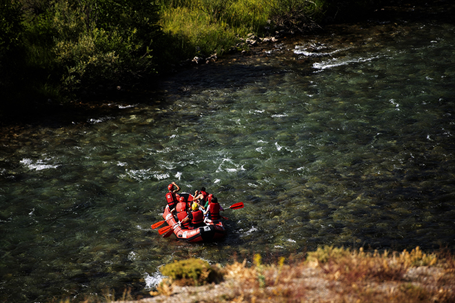 aa-20220724-28489039-28489035-munzur_cayinin_serin_sularinda_rafting_keyfi.jpg