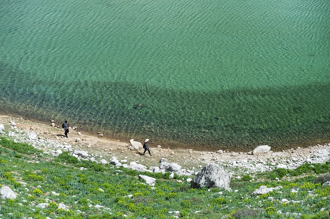 buzul-golleri-essiz-guzellikleriyle-doga-tutkunlarini-cezbediyor-(4).jpg