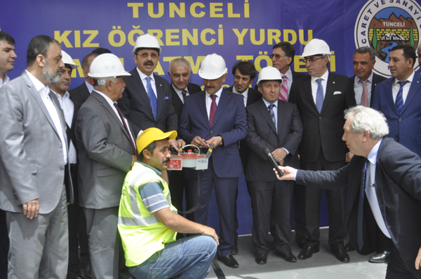 hisarciklioglu,-temel-atma-torenine-katildi-(1).jpg