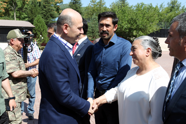 icisleri-bakani-soylu,-tunceliye-geldi-(2).jpg