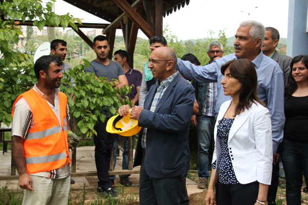 kurum-ziyaretleri-devam-ediyor-(2).jpg