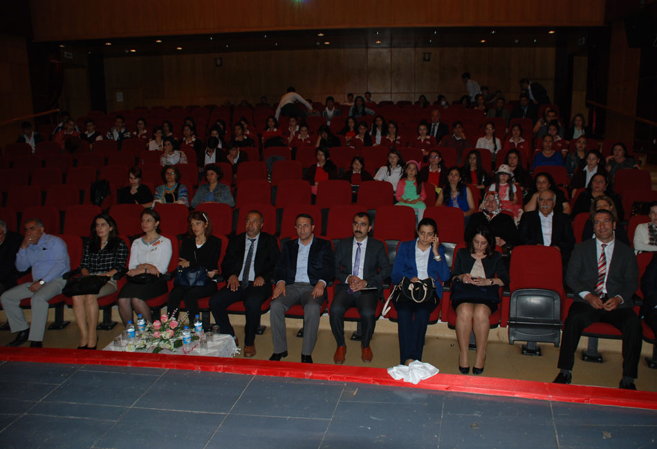meslek-ve-teknik-anadolu-lisesinde-hemsirelik-gunu-kutlamasi-(4).jpg