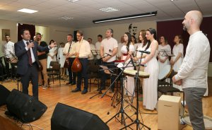 ogretmen-korosundan-konser-ziyafeti-(3).jpg