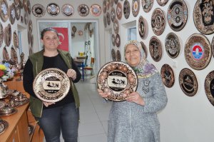 pertekli-kadinlar-bakira-hayat-veriyor-(6).jpg