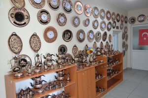 pertekli-kadinlar-bakira-hayat-veriyor-(9).jpg