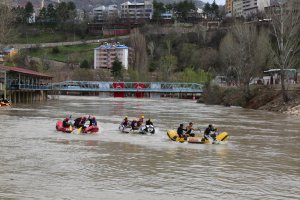 rafting-sampiyonasi-icin-ozel-posta-pulu-(3).jpg