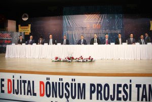 rektor-tanitim-toplantisina-katildi-(4).jpg