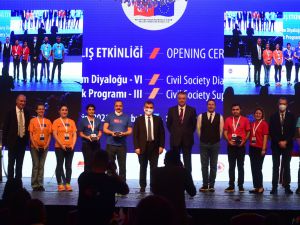 Bakan Yardımcısı Kaymakcı: 'Türkiye'nin Avrupa Birliği sürecinin sivil toplum tarafından hızlandırılacağına inanıyoruz'