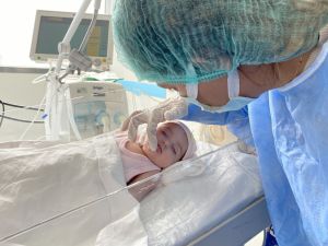 2 aylık Ecrin bebeğe hayat veren 'kalp' ameliyatı