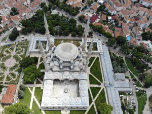 446 yıllık tarihi Selimiye Camii'nde 40 ay sürecek restorasyon başladı