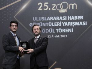 Muharrem Sarıkaya'dan küstahça saldırı gören İHA muhabirimiz Demir'e meslekte vefa ödülü