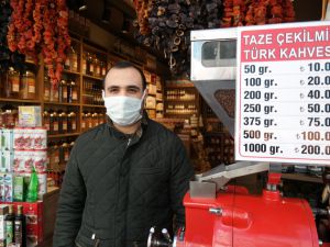 Esnaf tabelasına 50 gram kahve fiyatını da ekledi