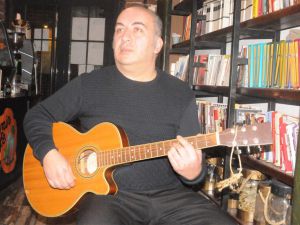 Yalovalı girişimci iflasını yaptığı şarkıyla duyurdu
