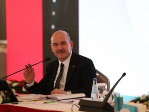 Bakan Soylu: 'Türkiye'de 3 milyon 700 bin civarında olmak üzere geçici koruma statüsünde Suriyeli var'