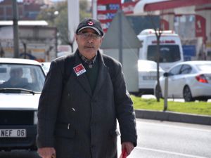 68 yaşında elinde bastonuyla İzmir'den Çanakkale'ye yürüyor