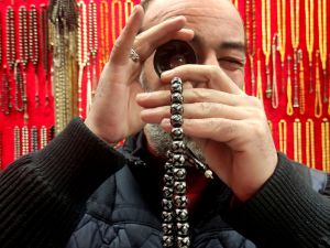 Tespih ekspertizi! 30 yıldır değer biçiyor