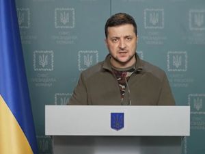 Zelenskiy: "Bana söylenene göre Türkiye'de yüz yüze görüşmeler olacak"