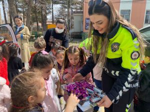 Van'da 10 Nisan Polis Haftası