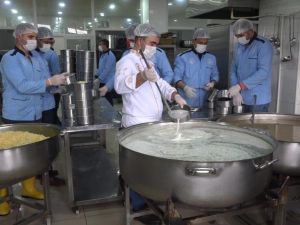Erciş aşevinden Ramazan’da ihtiyaç sahibi ailelere 3 çeşit yemek