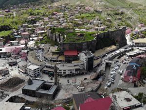 Binlerce yıllık kadim kent Bitlis tarihiyle gün yüzüne çıkıyor
