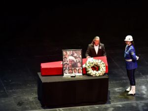 Usta sanatçı Cüneyt Arkın'a son veda!