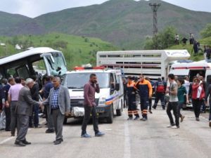 Pülümür’deki kaza mobese kameralarında